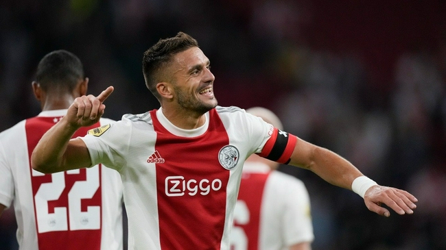 接近2个 接近2个