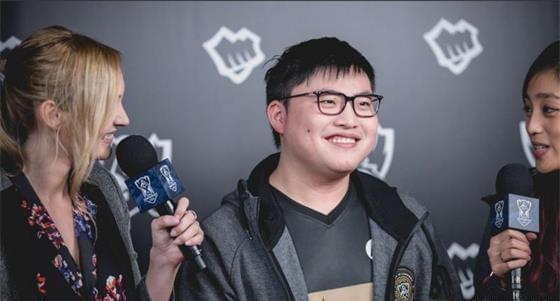 在他们的个 在他们的个