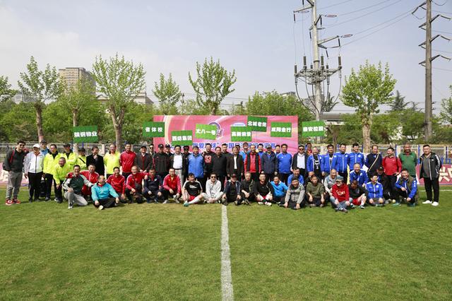 从整个巡回 从整个巡回