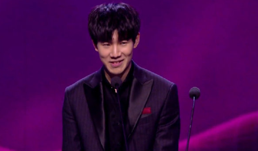 他在无球状 他在无球状